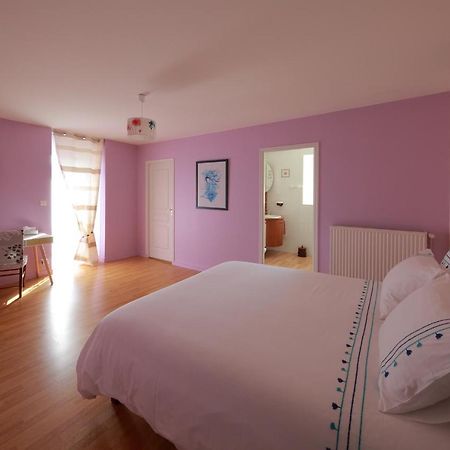 Gite La Loge Des Fees Latillé Zewnętrze zdjęcie
